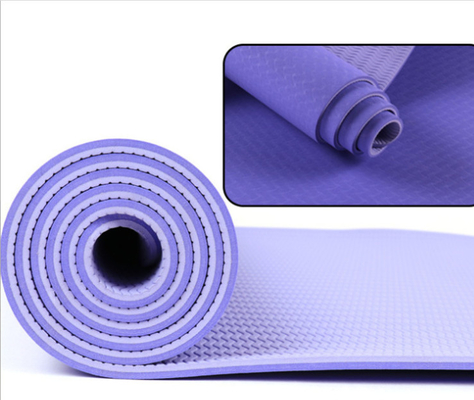 ออกแบบใหม่สีม่วง Custom Tpe Yoga Mat เป็นมิตรกับสิ่งแวดล้อม 183 * 61cm